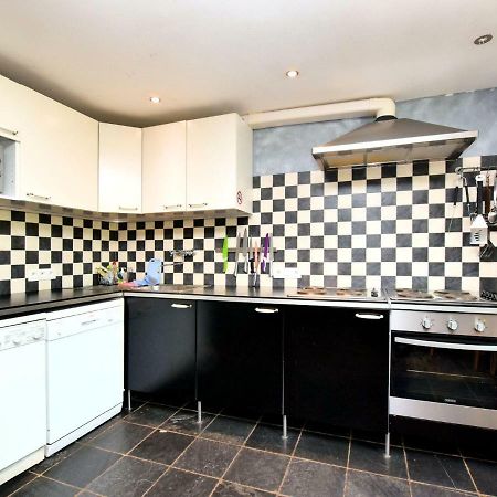 Spacious Holiday Home In Lierneux With Garden エクステリア 写真