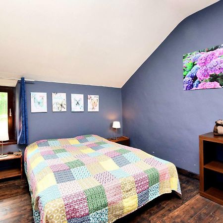 Spacious Holiday Home In Lierneux With Garden エクステリア 写真