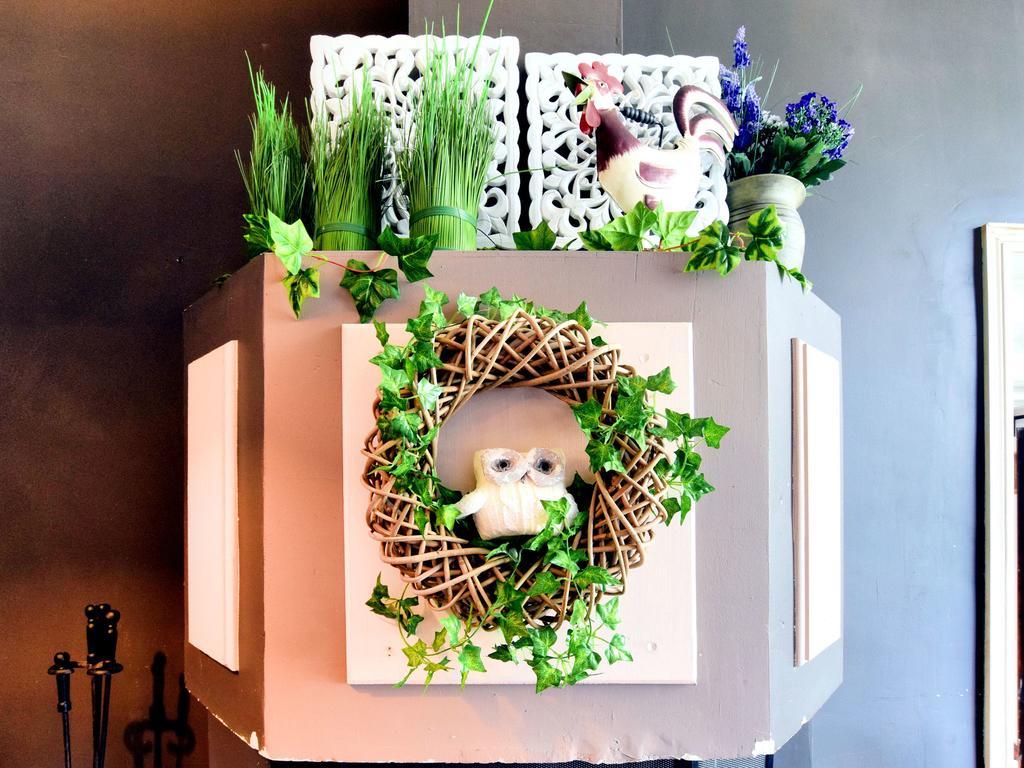 Spacious Holiday Home In Lierneux With Garden エクステリア 写真