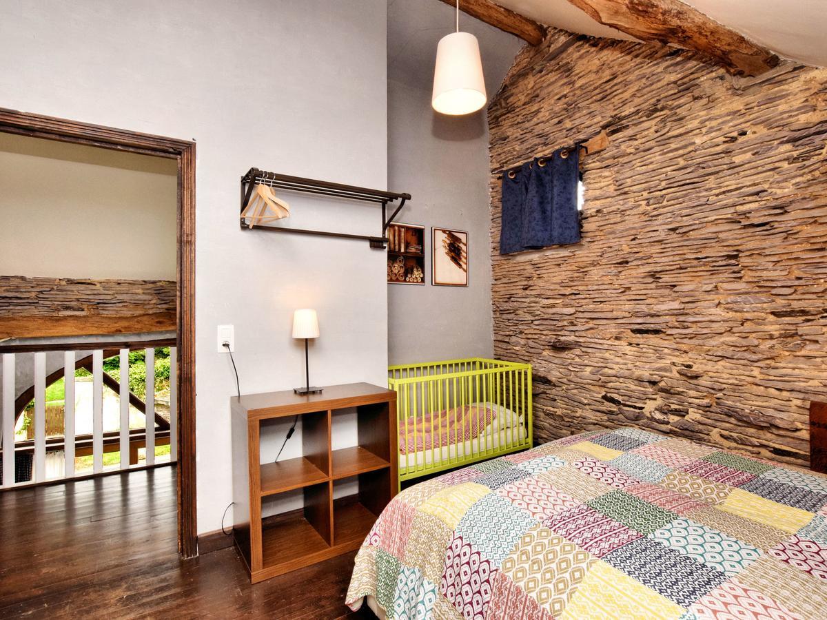 Spacious Holiday Home In Lierneux With Garden エクステリア 写真