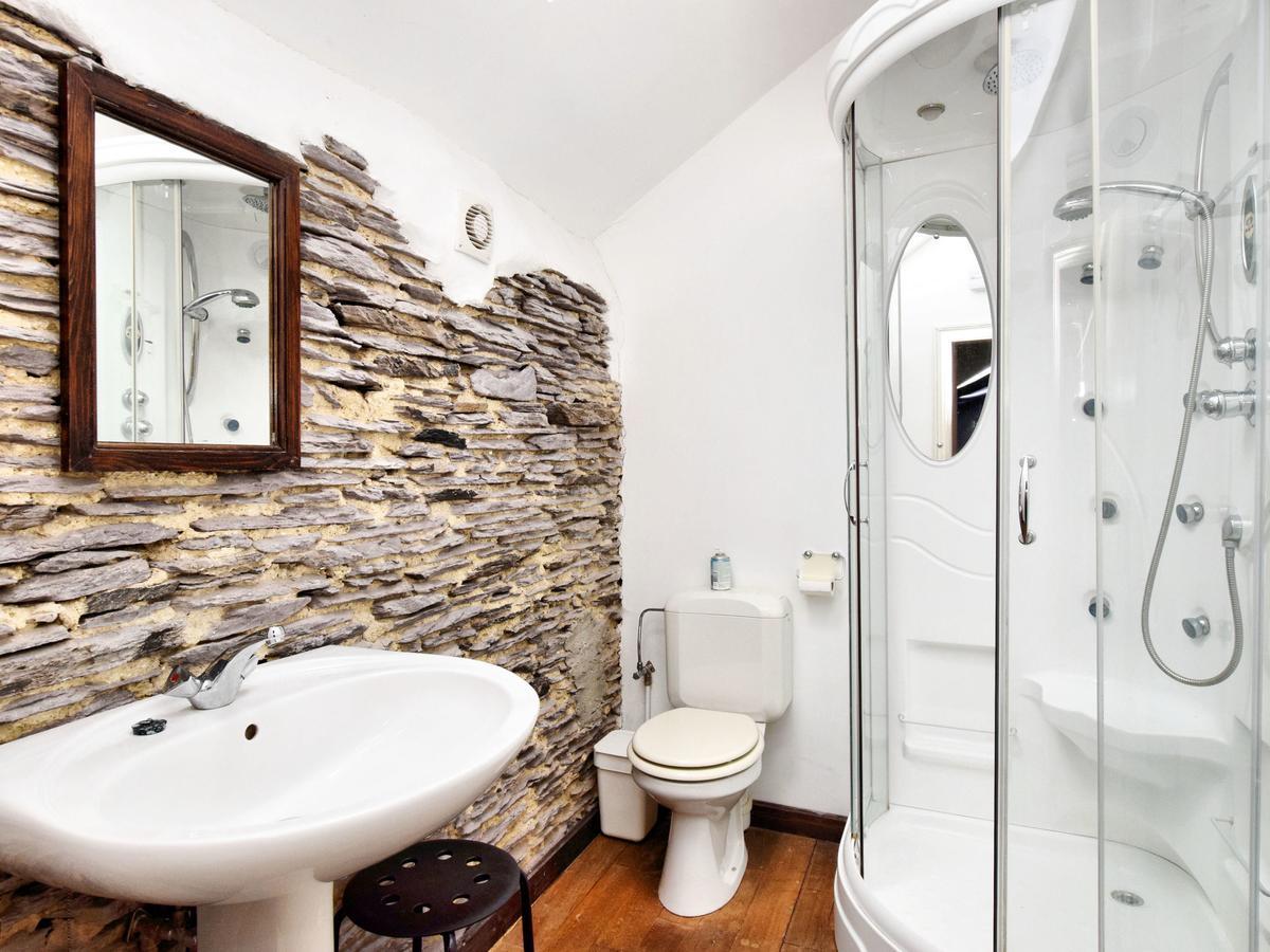 Spacious Holiday Home In Lierneux With Garden エクステリア 写真