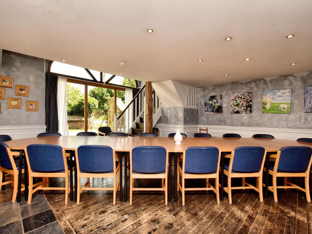 Spacious Holiday Home In Lierneux With Garden エクステリア 写真