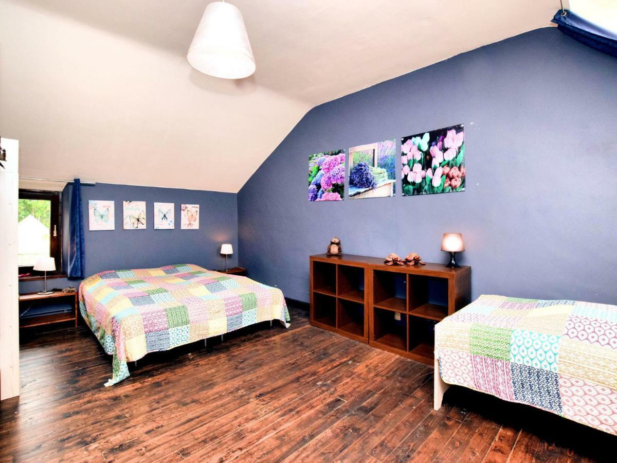 Spacious Holiday Home In Lierneux With Garden エクステリア 写真