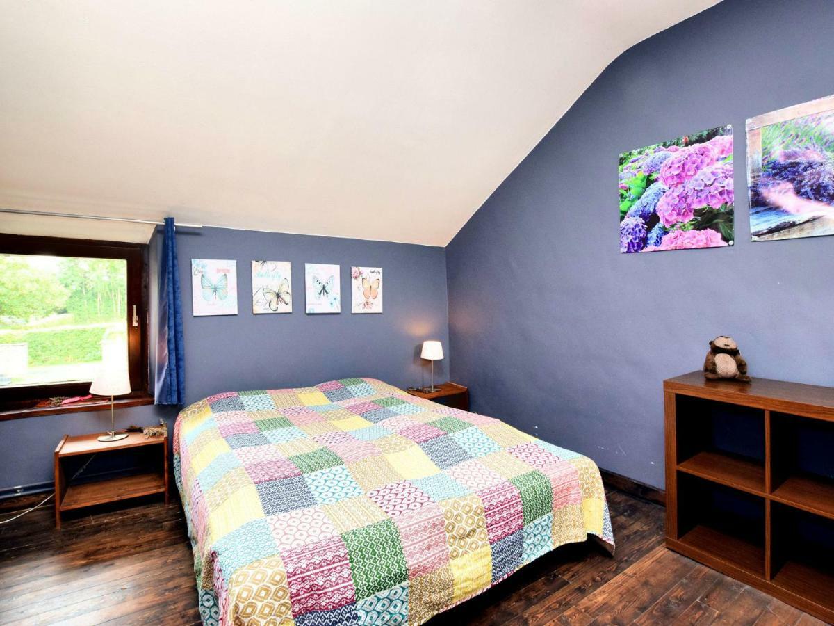 Spacious Holiday Home In Lierneux With Garden エクステリア 写真